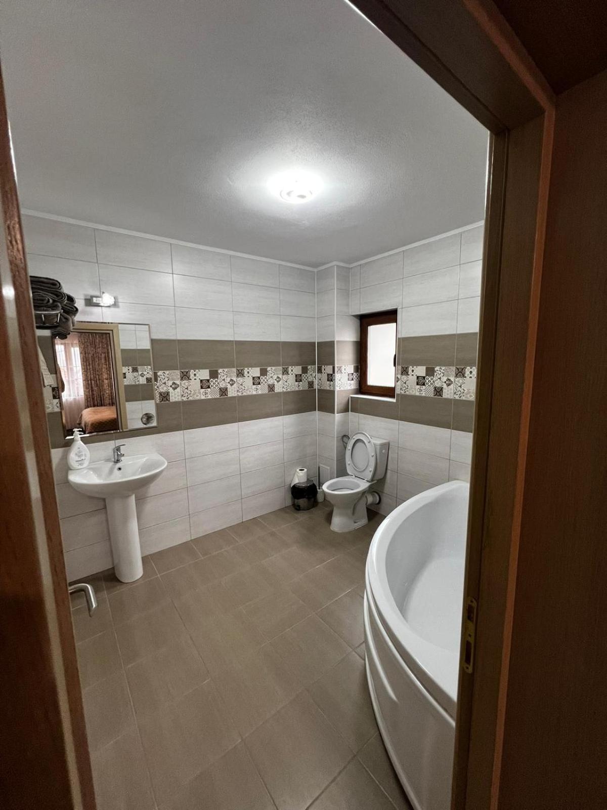 מלון Casa Bujor De Munte Dragoslavele מראה חיצוני תמונה