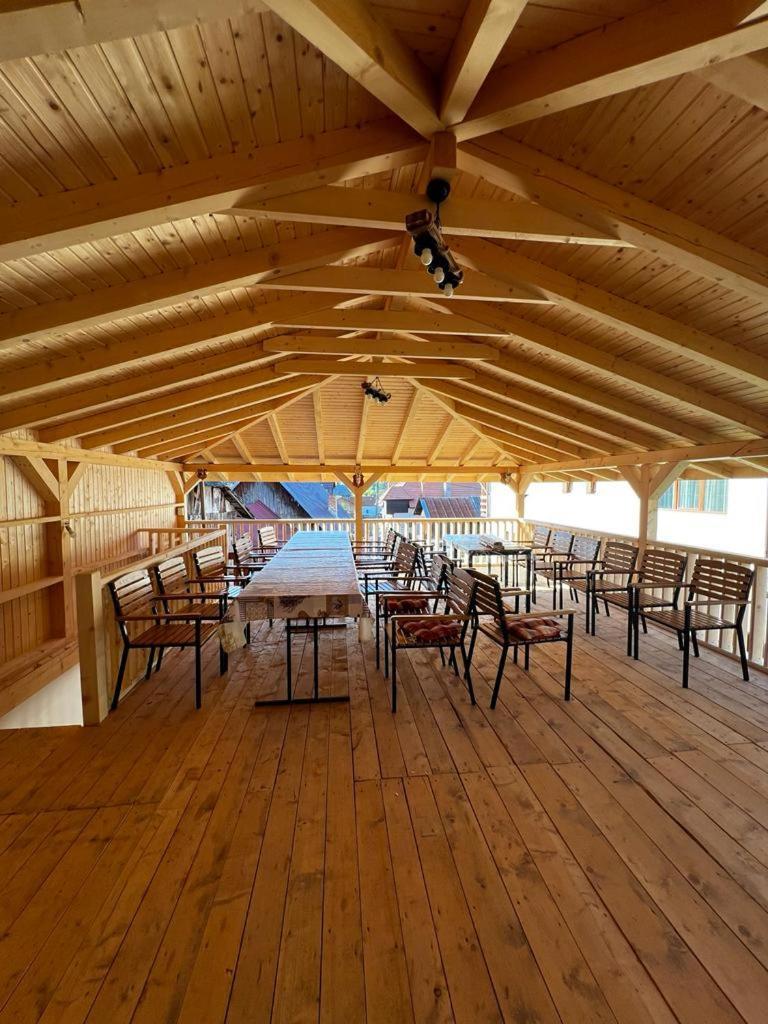 מלון Casa Bujor De Munte Dragoslavele מראה חיצוני תמונה