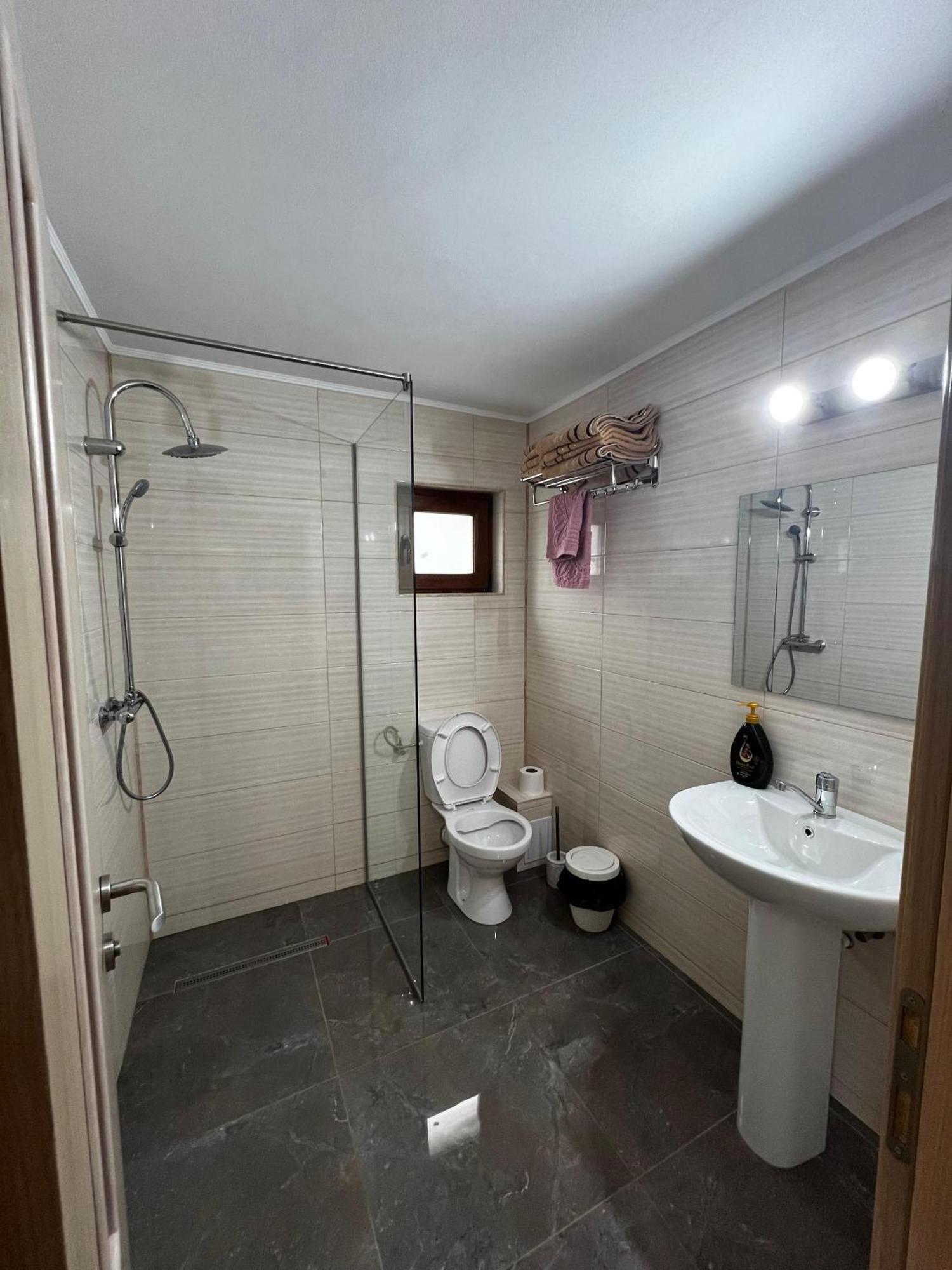 מלון Casa Bujor De Munte Dragoslavele מראה חיצוני תמונה